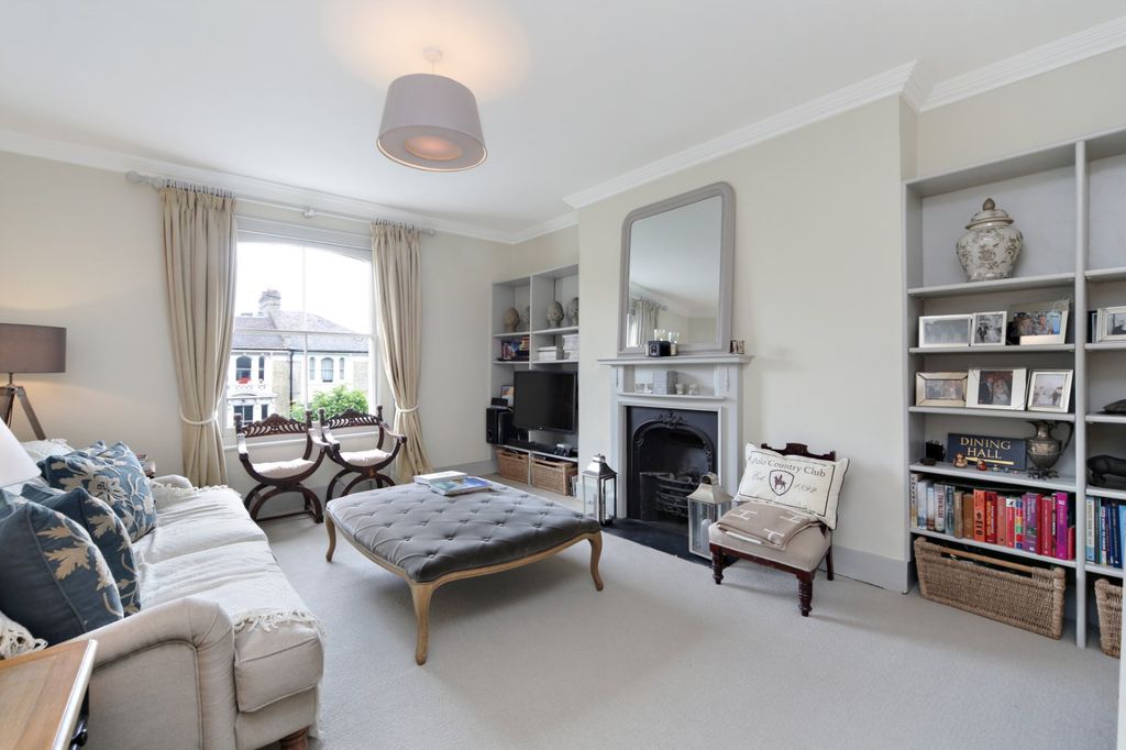 Property photo 1 of 10