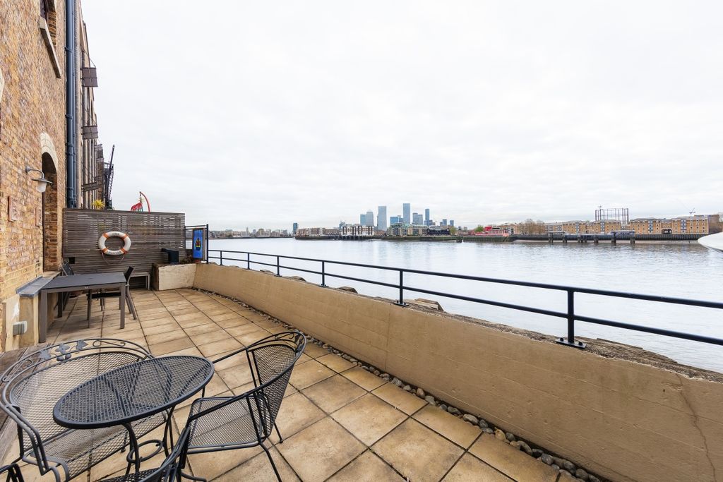 Property photo 1 of 14 094A2698