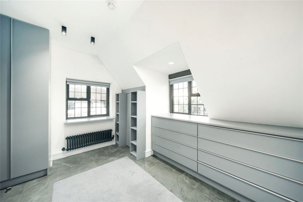 Additional image 12 of 3 bed flat to rentBeech Hill Avenue, Hadley Wood EN4