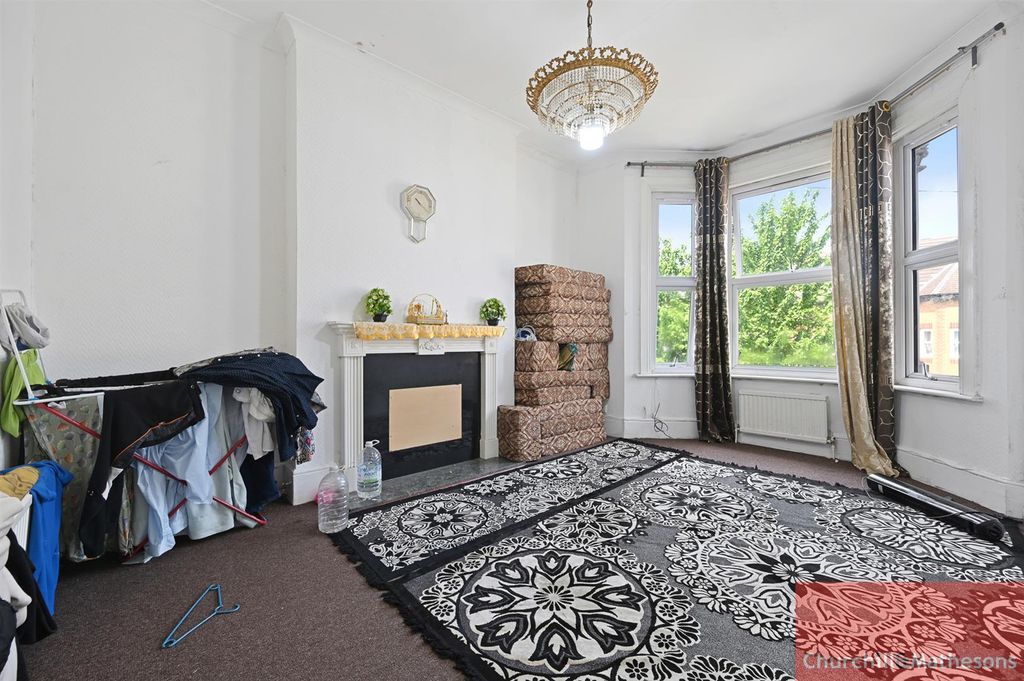 Property photo 3 of 10 B (8).Jpg