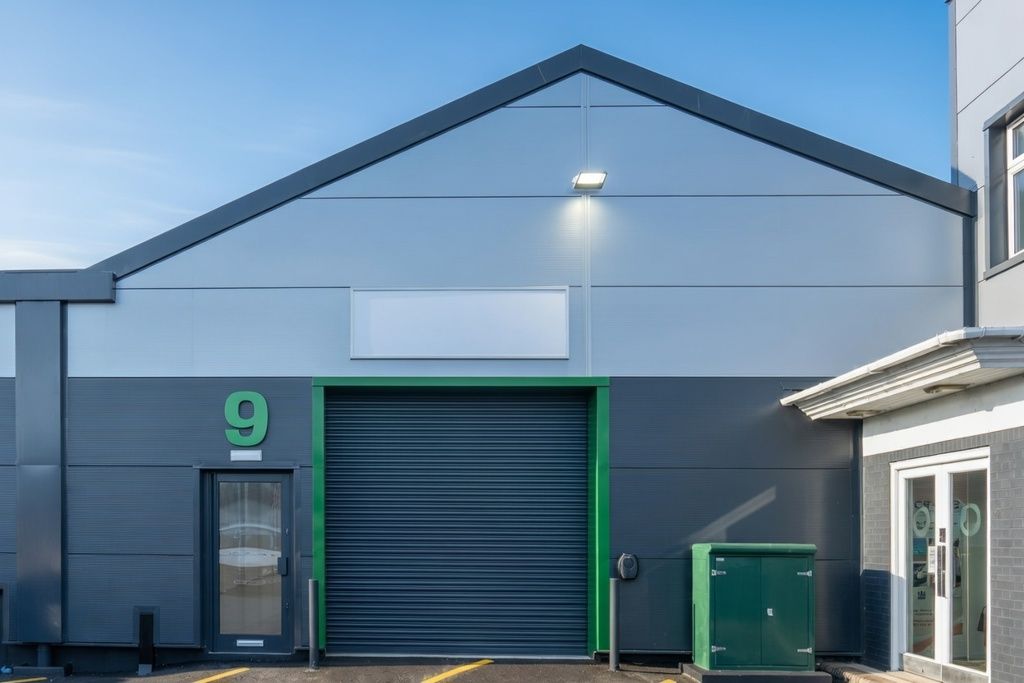 Property photo 1 of 9 Photo 13