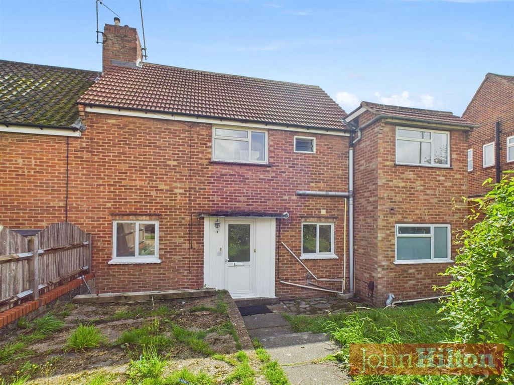 Property photo 1 of 17 Approach