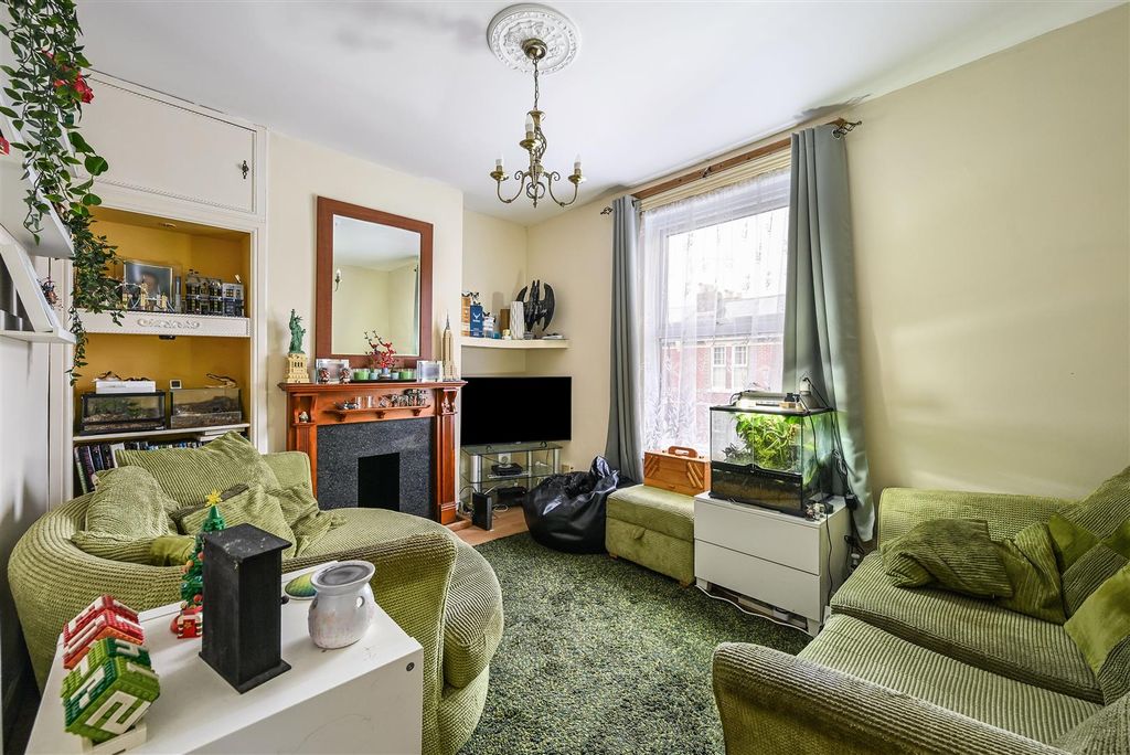 Property photo 2 of 14 Living Room.Jpg