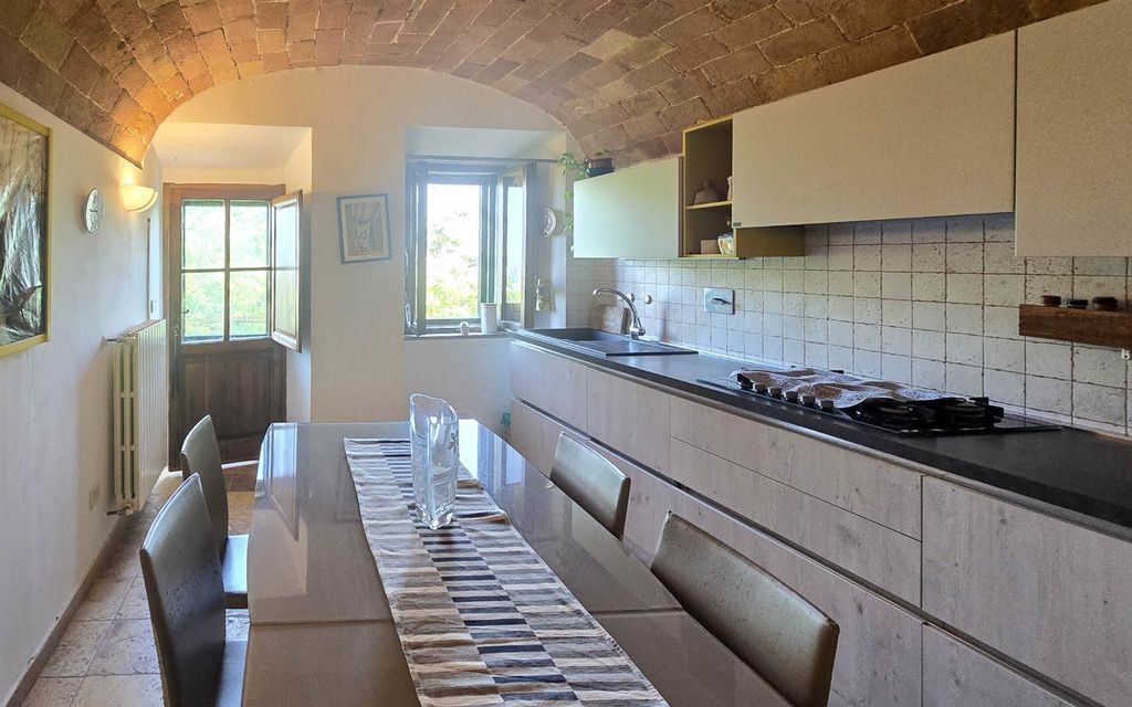 Property photo 1 of 29