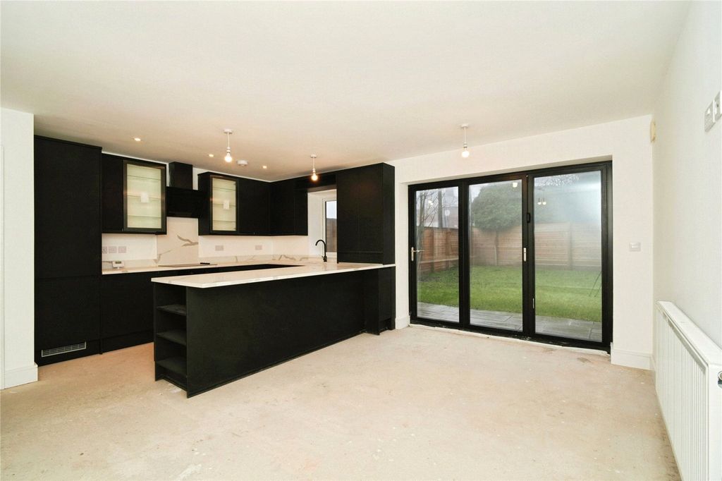 Property photo 2 of 28 Picture No. 52