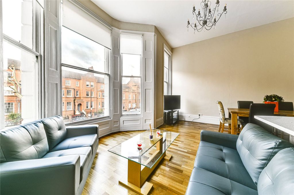 Property photo 2 of 13 Picture No. 05