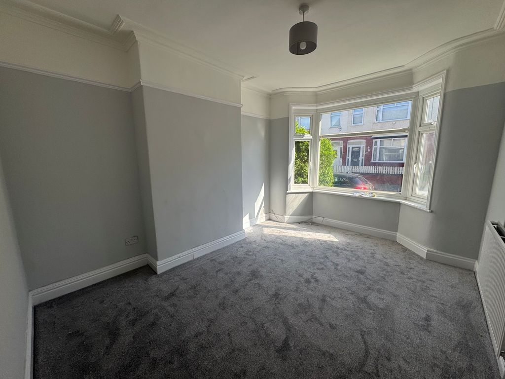 Property photo 3 of 11 Image