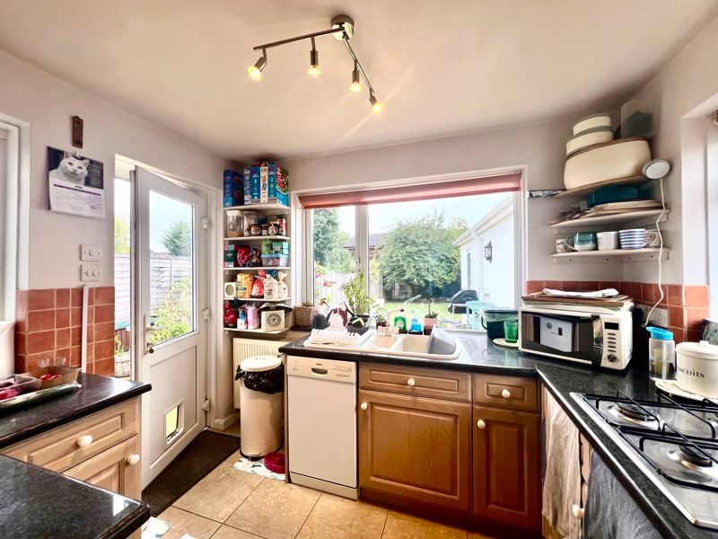 Property photo 2 of 16 Kitchen