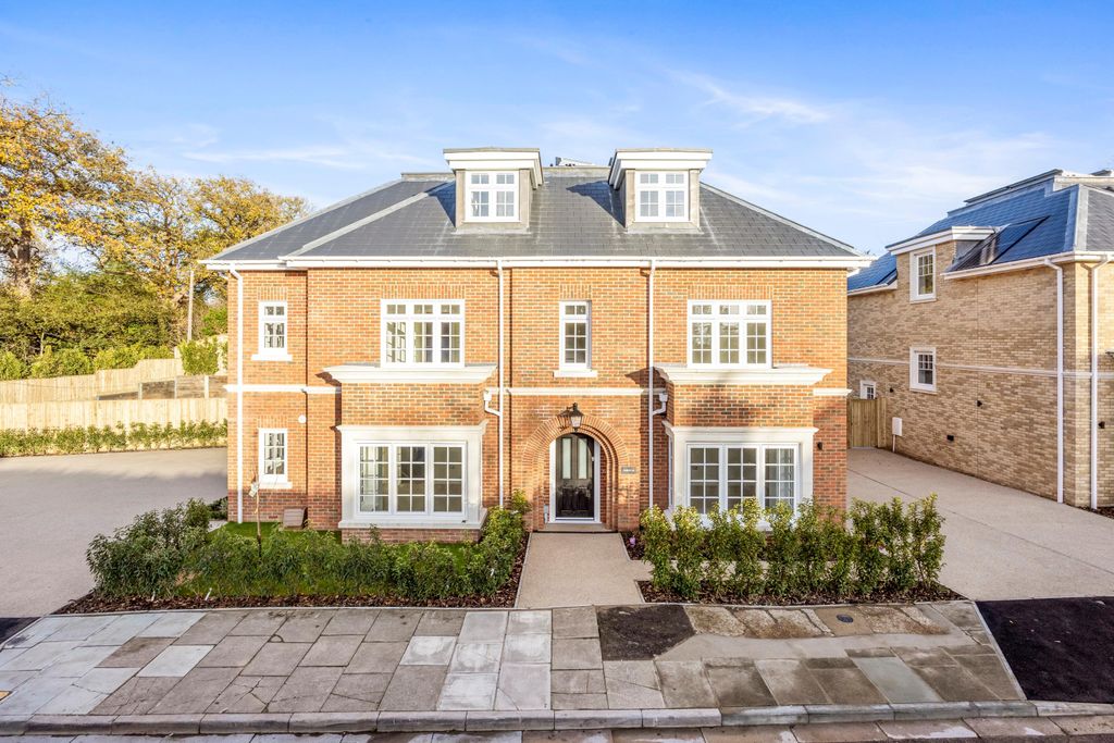 Property photo 1 of 14 Image