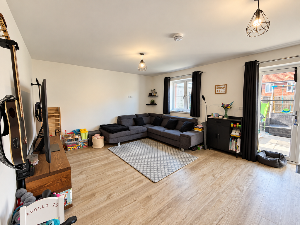 Property photo 3 of 19