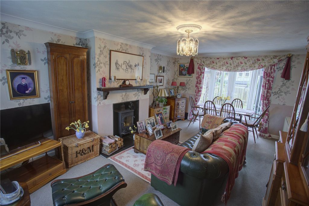 Property photo 2 of 19 Picture No. 16