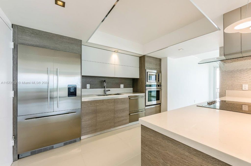 Property photo 3 of 10 <Alttext/>