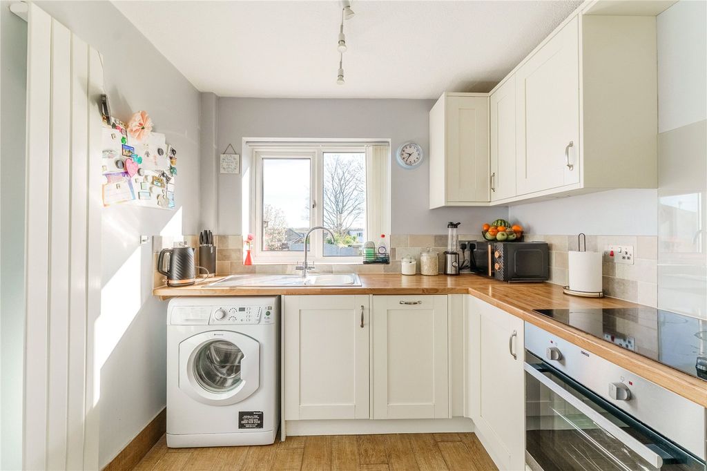 Property photo 3 of 29 Picture No. 13