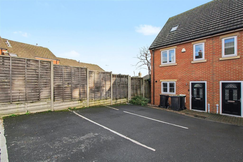 Property photo 1 of 19 Img_3979.Jpg