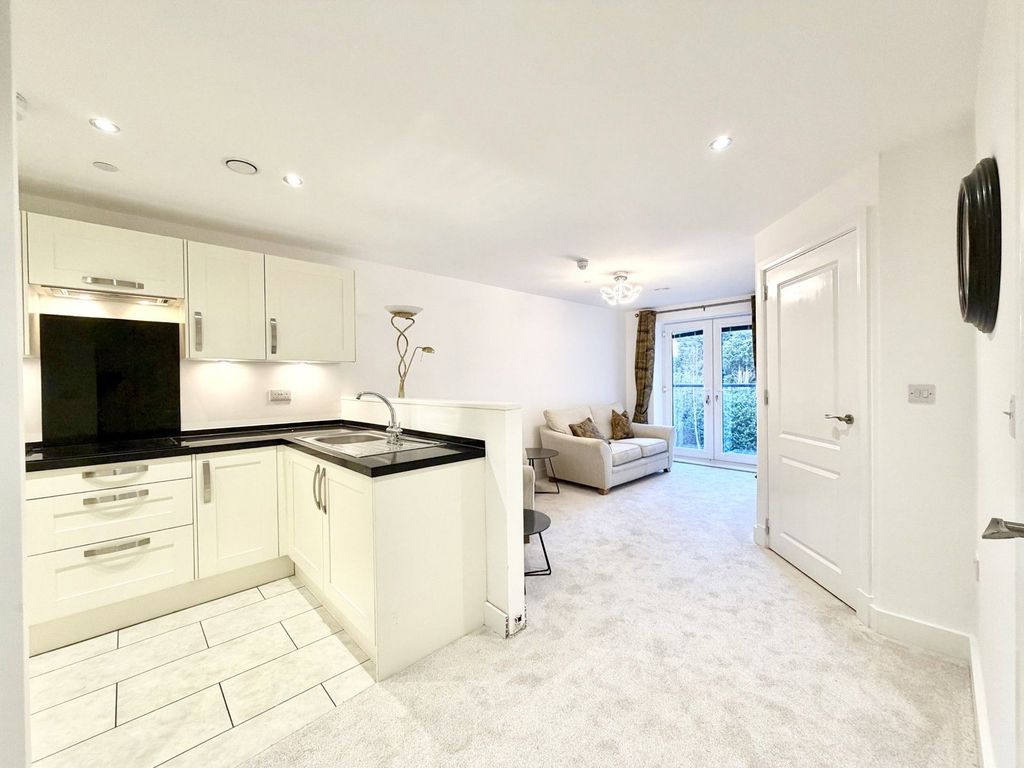 Property photo 3 of 49