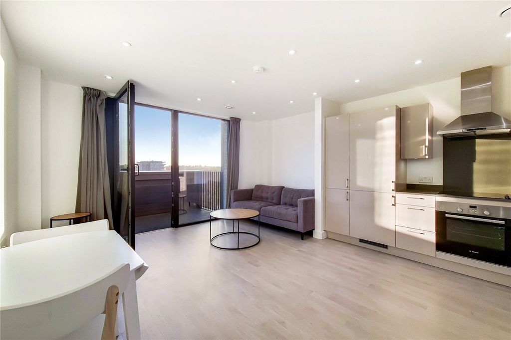 Property photo 2 of 12 Picture No. 42