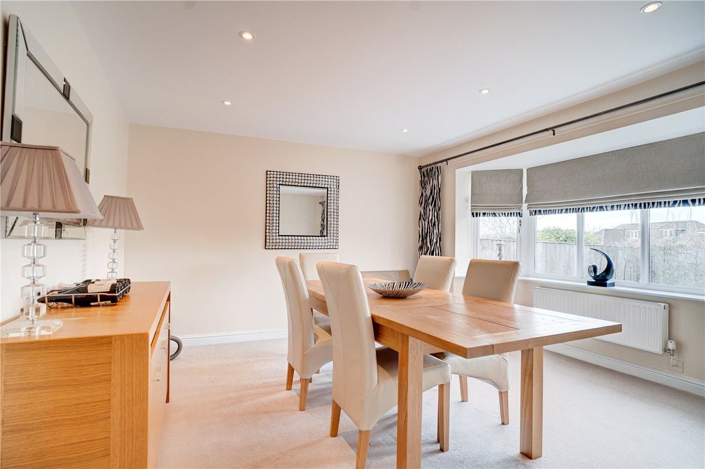 Property photo 2 of 22 Dining Room