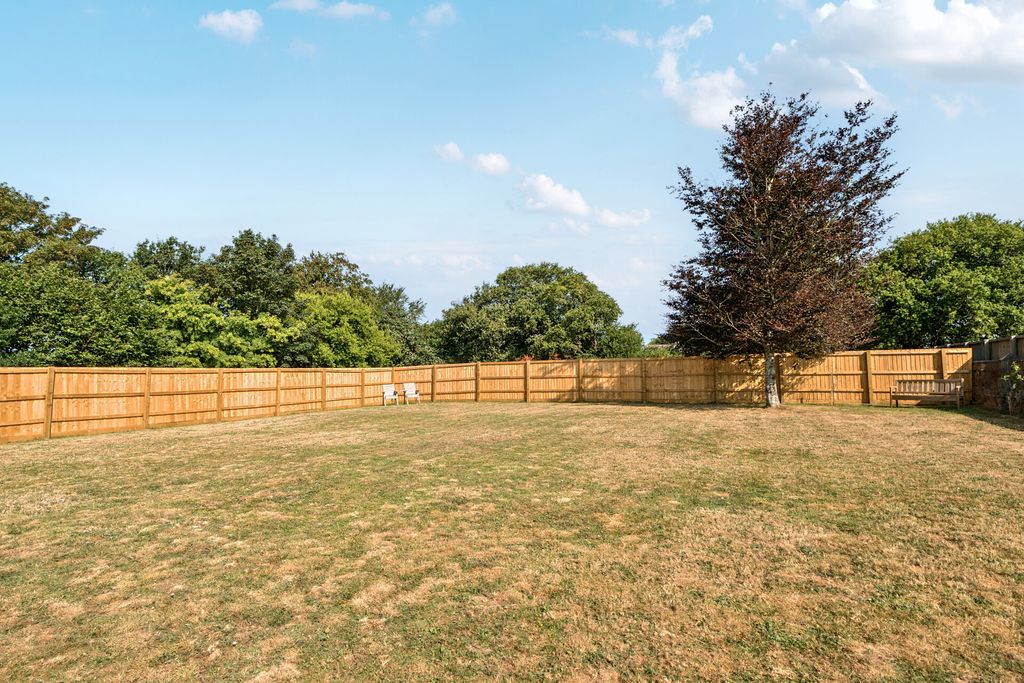 Property photo 3 of 21 1-6A6329912Fc9E-1...