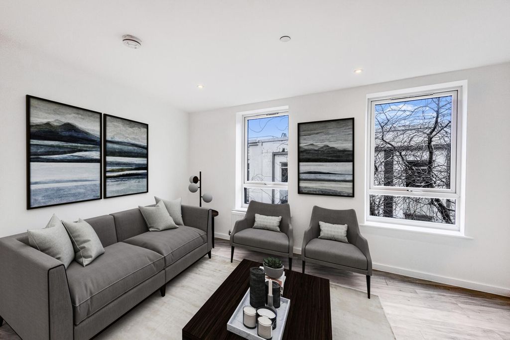 Property photo 2 of 9 Living Room