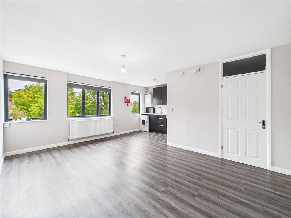 Property photo 3 of 10 Picture No. 10