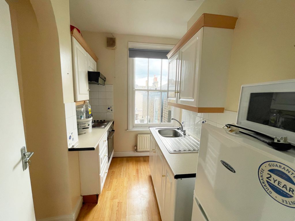 Property photo 2 of 3