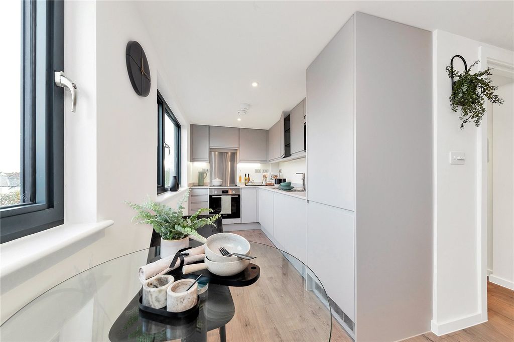 Property photo 3 of 10 Picture No. 11