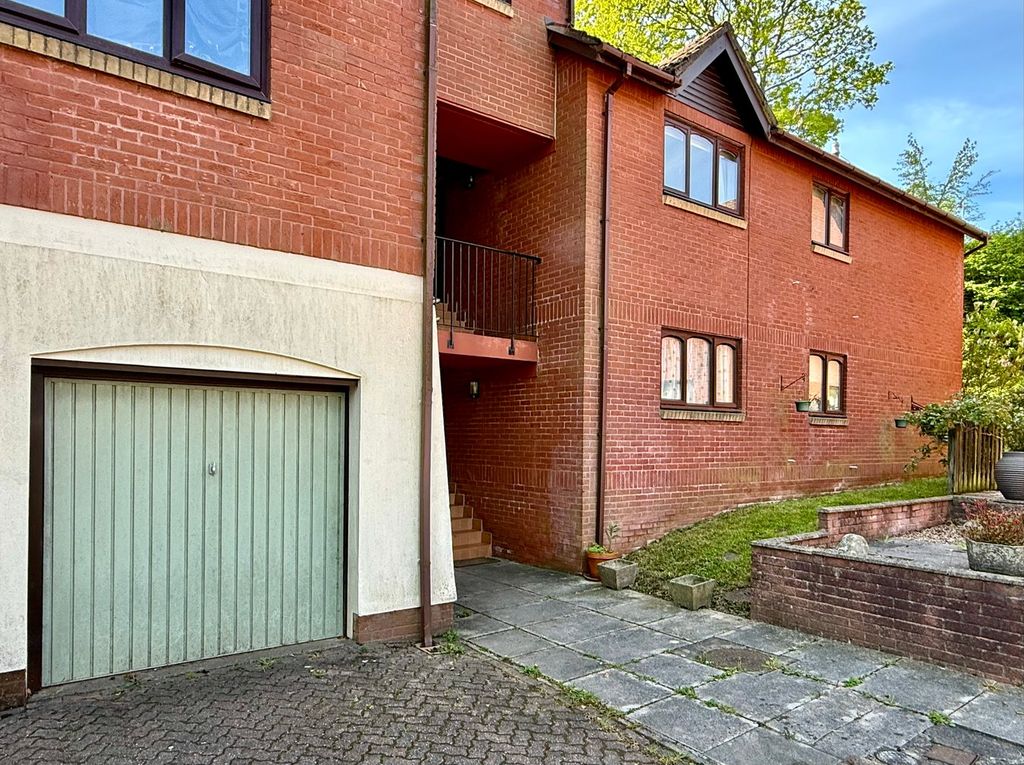 Property photo 3 of 14