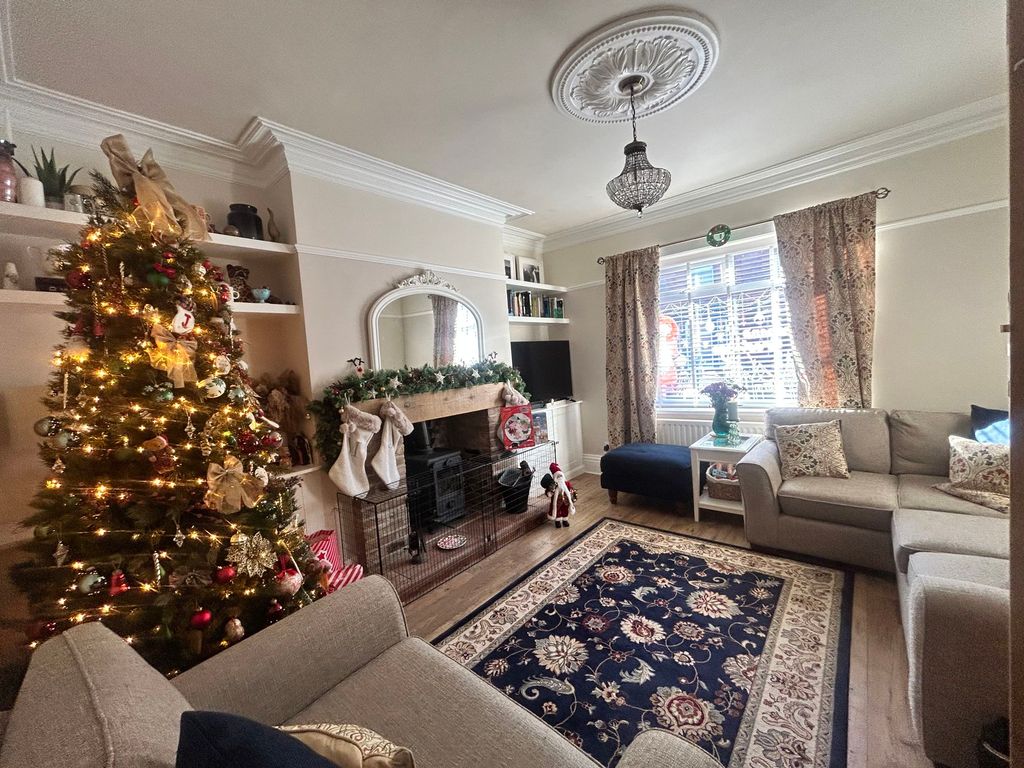 Property photo 2 of 15