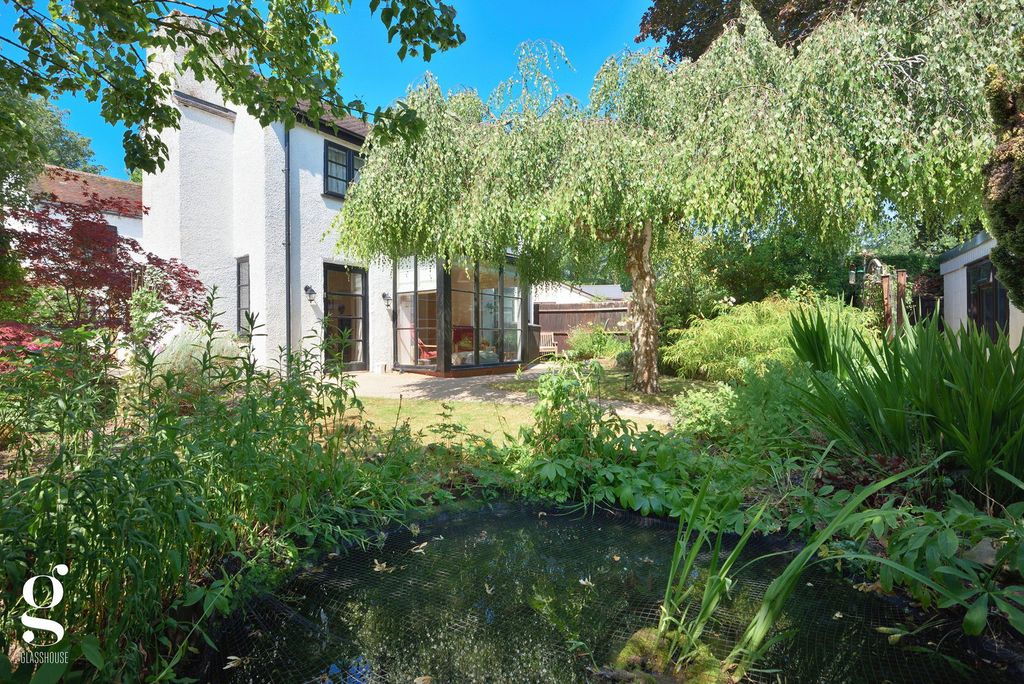 Property photo 2 of 47
