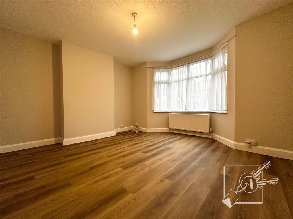 Property photo 2 of 19 Living Room