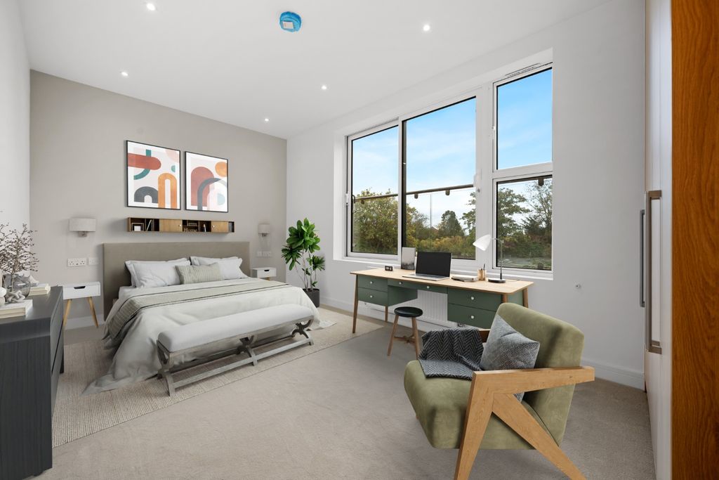 Property photo 3 of 8 4649253