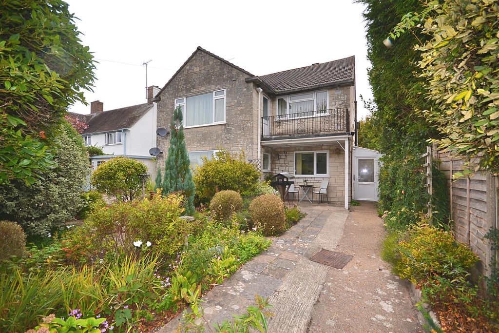 Property photo 1 of 10 8 (87).Png