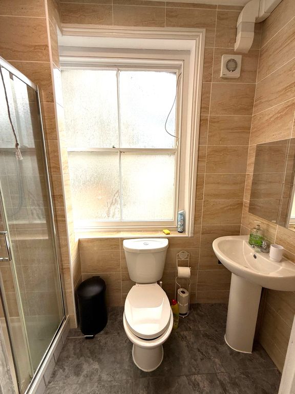 Property photo 2 of 4