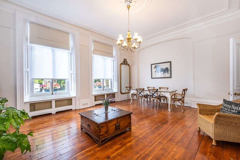 Property photo 1 of 15 Reception