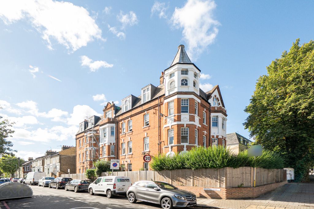 Property photo 1 of 9 1-6Aa150011F845-1...