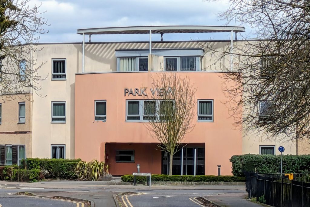 Property photo 1 of 9