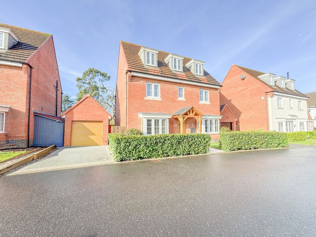 Property photo 1 of 42