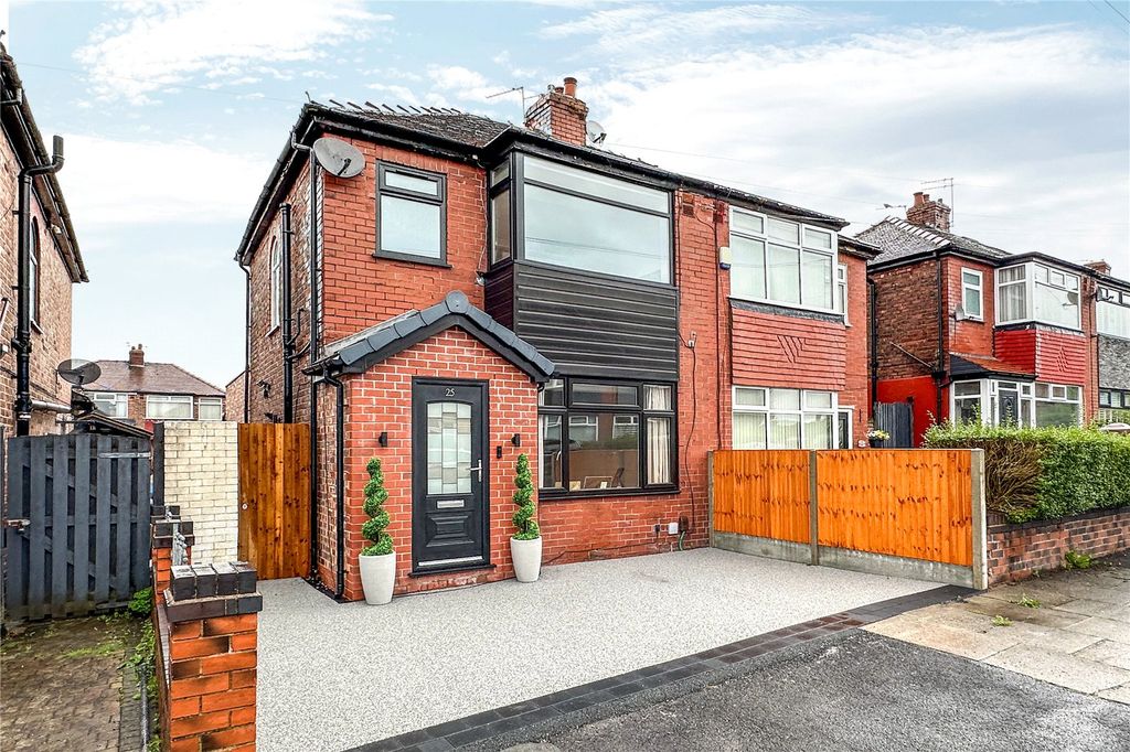 Property photo 1 of 16 External