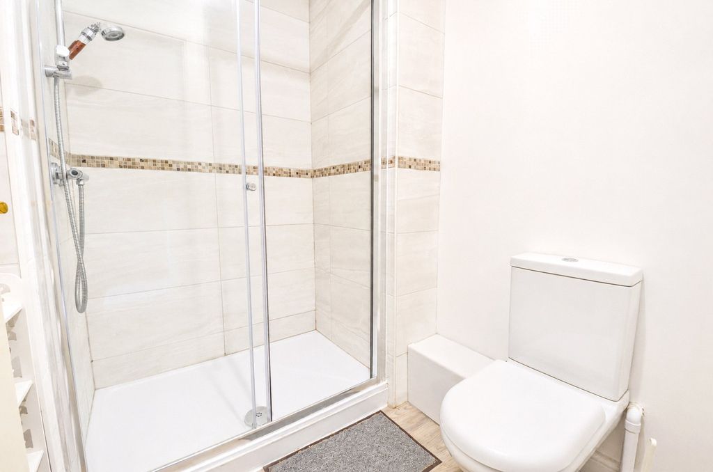 Property photo 3 of 7 Picture No. 02