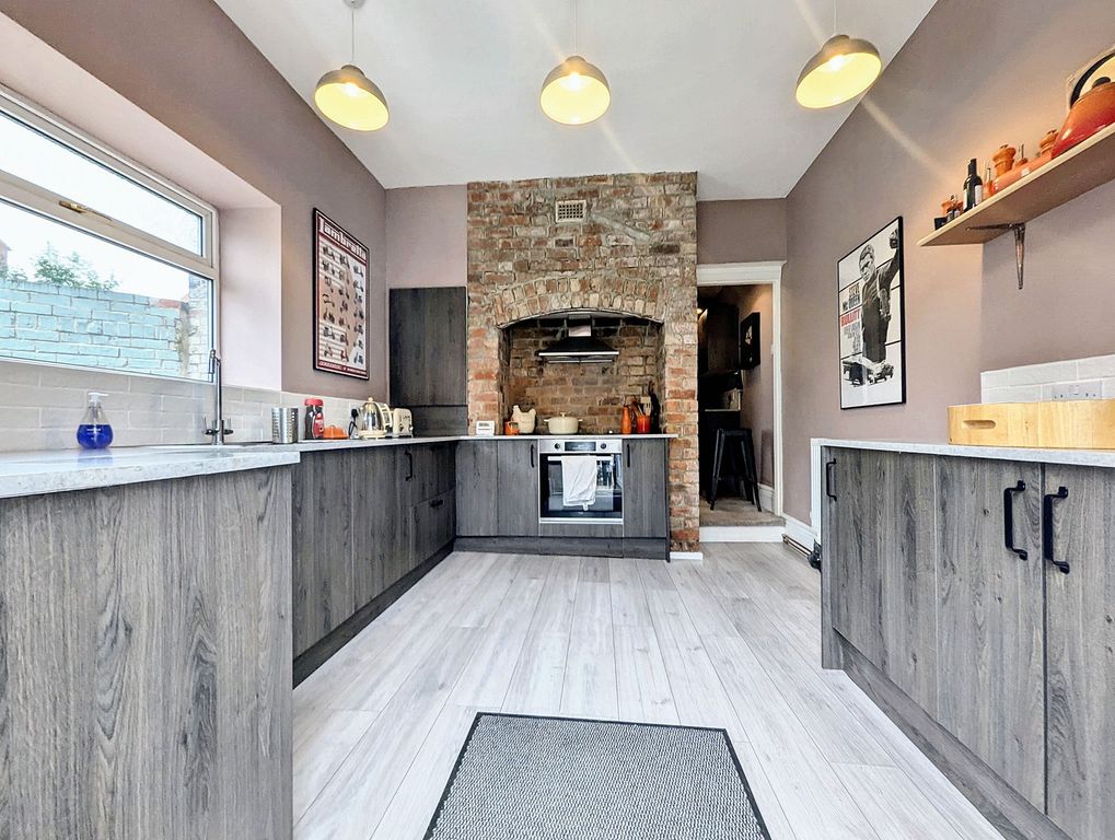 Property photo 3 of 21