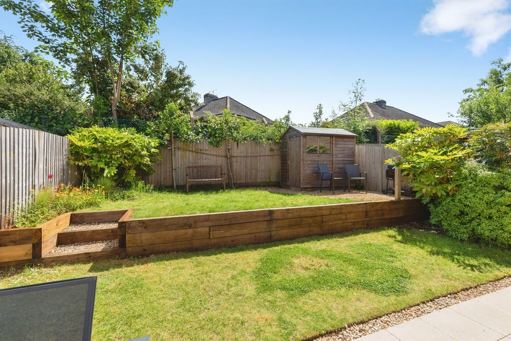 Property photo 2 of 14