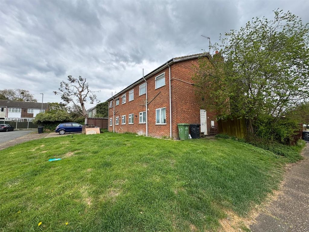 Property photo 1 of 6