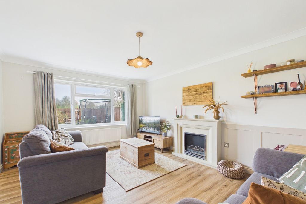 Property photo 2 of 19 Picture No. 07