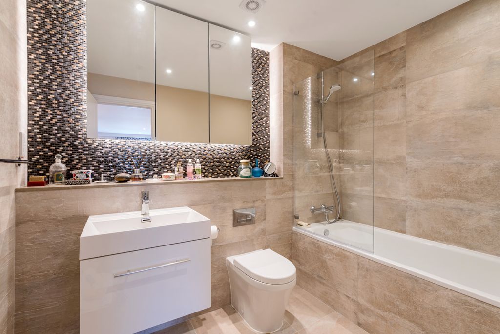 Property photo 3 of 9 67109_Royal Belgrave