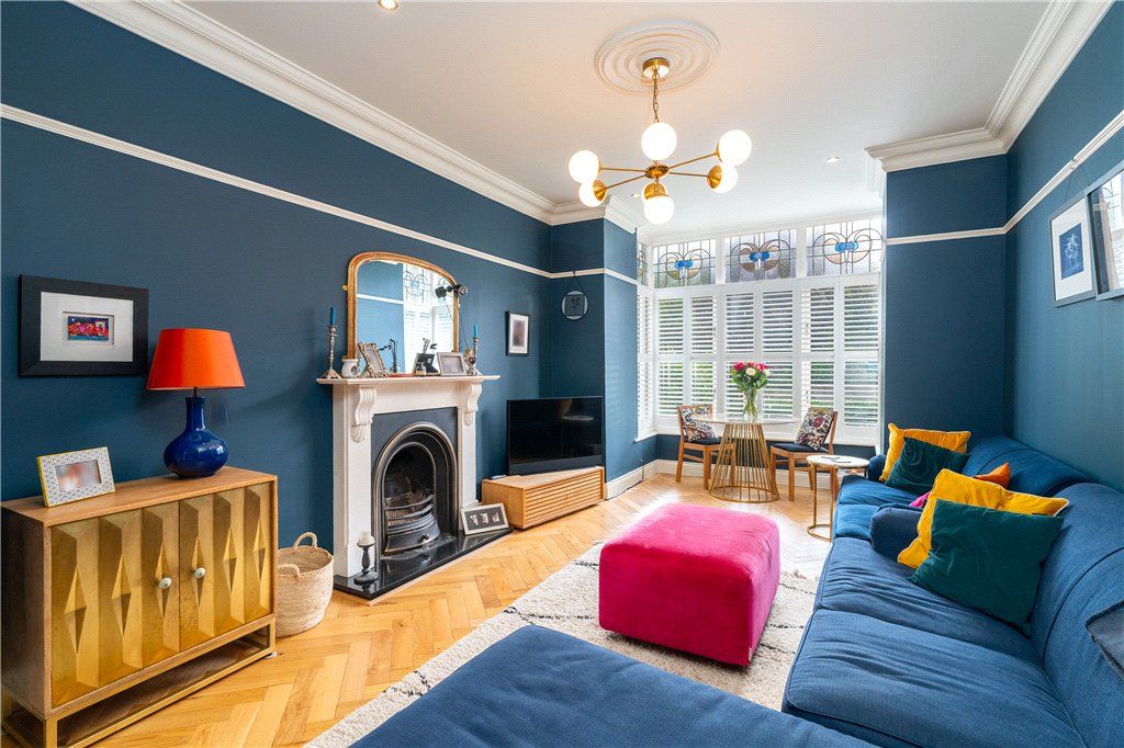 Property photo 2 of 25 Sitting Room