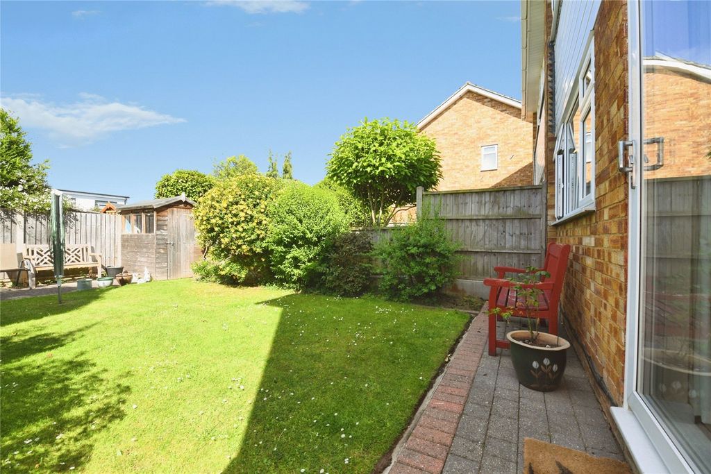 Property photo 2 of 19 Picture No. 32