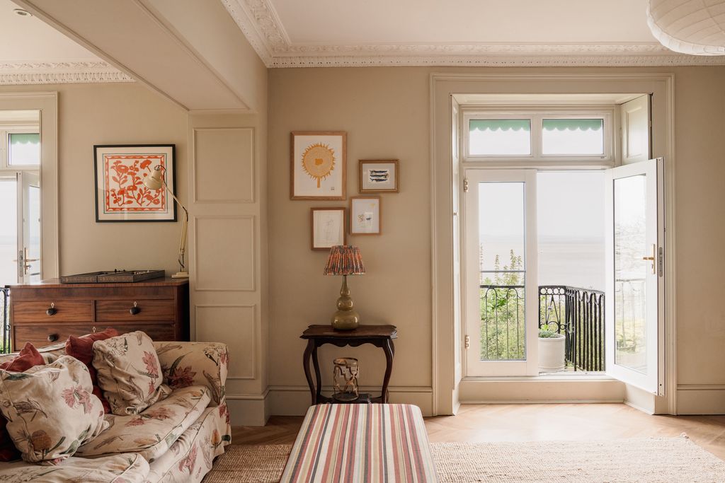 Property photo 3 of 43 337846 - _A747014-Hdr.Jpg