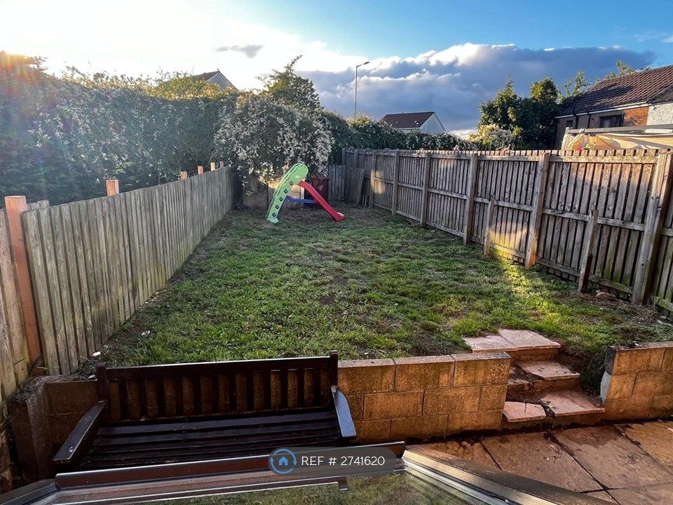 Property photo 3 of 25