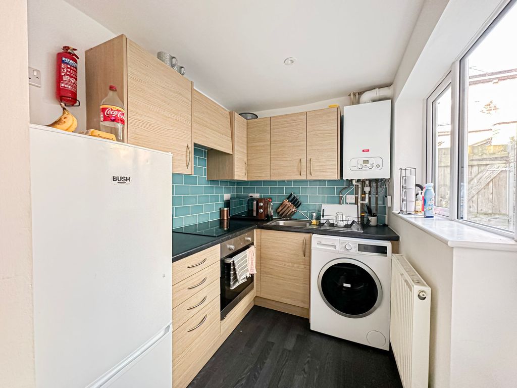 Property photo 2 of 9