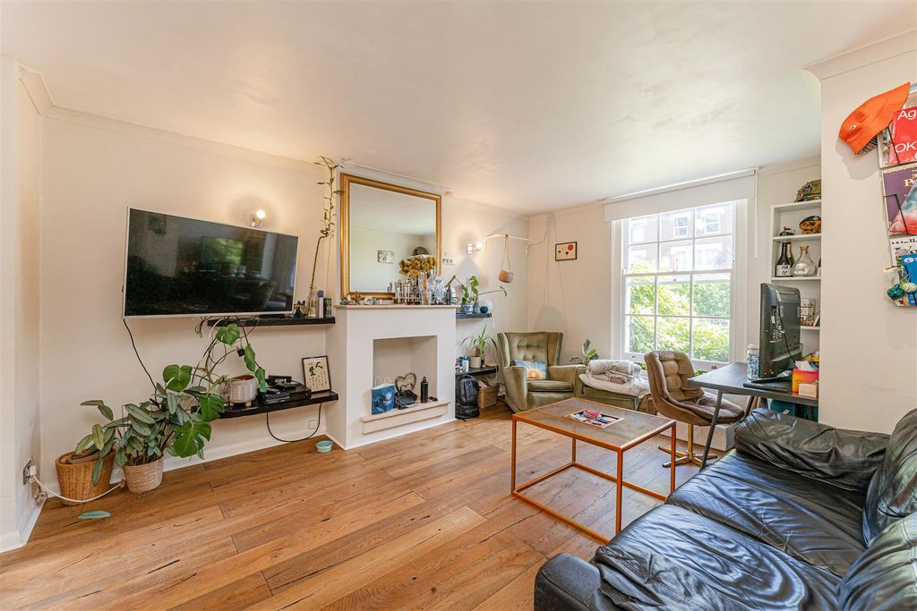 Property photo 1 of 15 Living Room